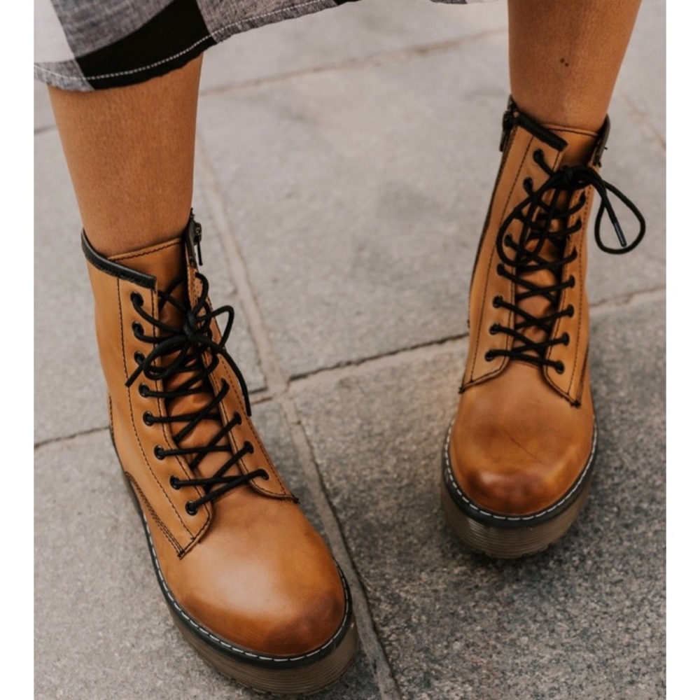 Roolee Leather Elvis Platform Boots size 37 / 6US
